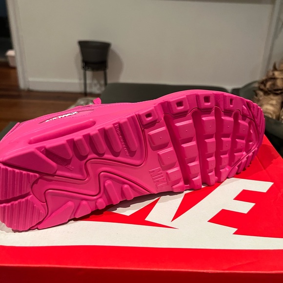 EXCLUSIVE NIKE AIR MAX!!!! MUST HAVE